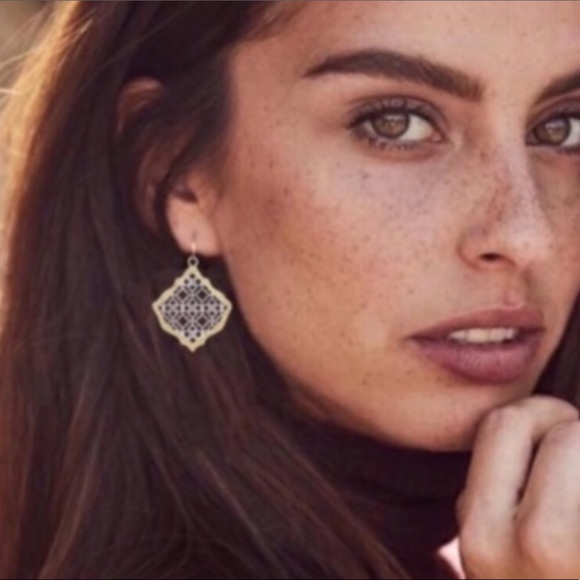 Kendra Scott | Kirsten Filigree Earrings - Picture 2 of 10
